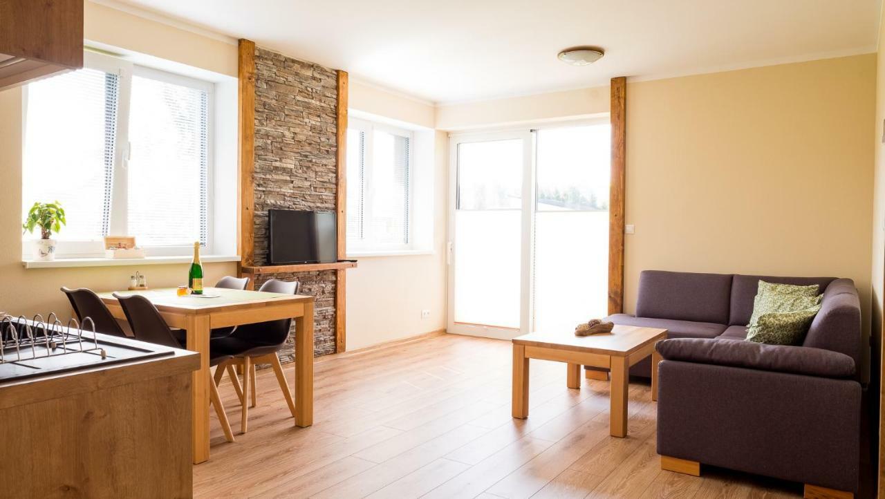 Elejan Apartment Bešeňová Екстериор снимка