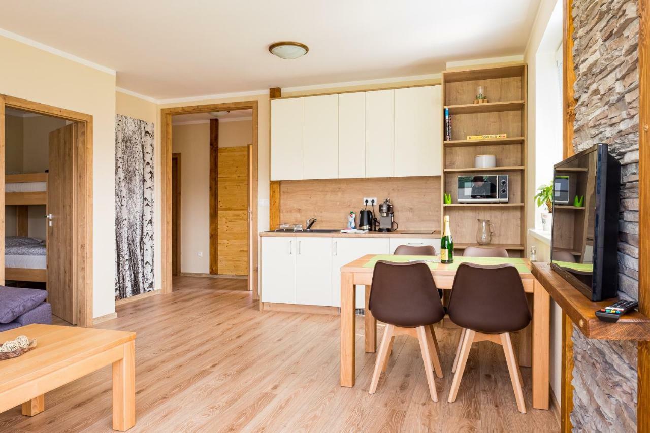 Elejan Apartment Bešeňová Екстериор снимка