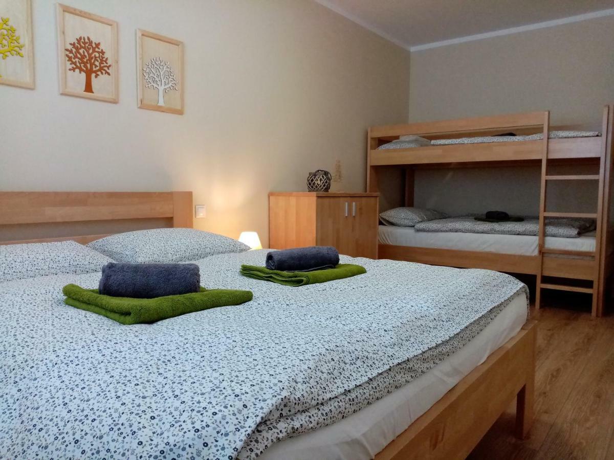 Elejan Apartment Bešeňová Екстериор снимка
