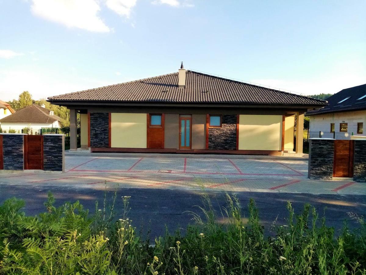 Elejan Apartment Bešeňová Екстериор снимка